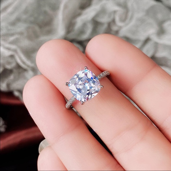 New Women’s 925 Silver Diamond Engagement Ring - Picture 2 of 6